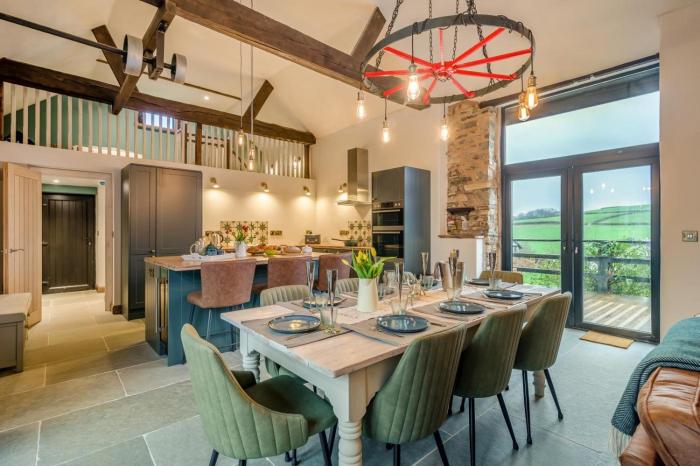 3 Bed in Dulverton oc-t32975