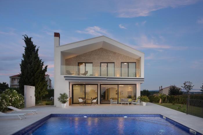 Villa Mariva for 8 persons near Porec with 44 m2 heated pool, sea view, fitness & kids playground