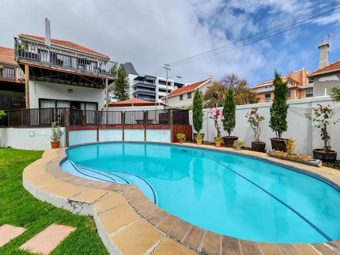 Beachside bliss - steps to the sea