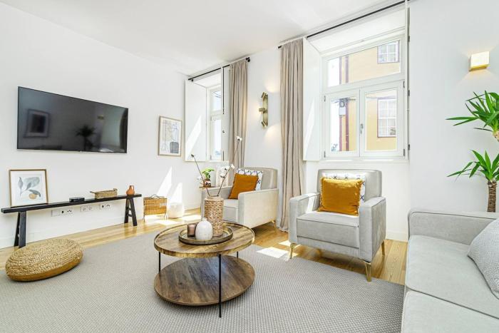 Monte dos Judeus I by Innkeeper