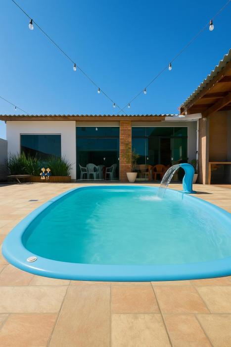 Casa próximo à praia com piscina , hospeda até 20 pessoas