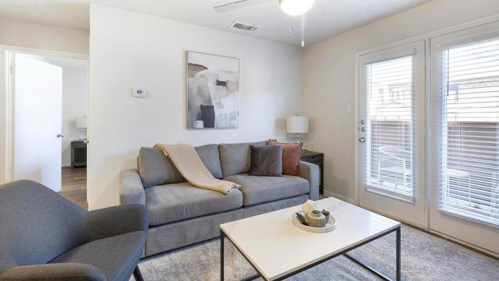 Landing Modern 1BD Pool Gym