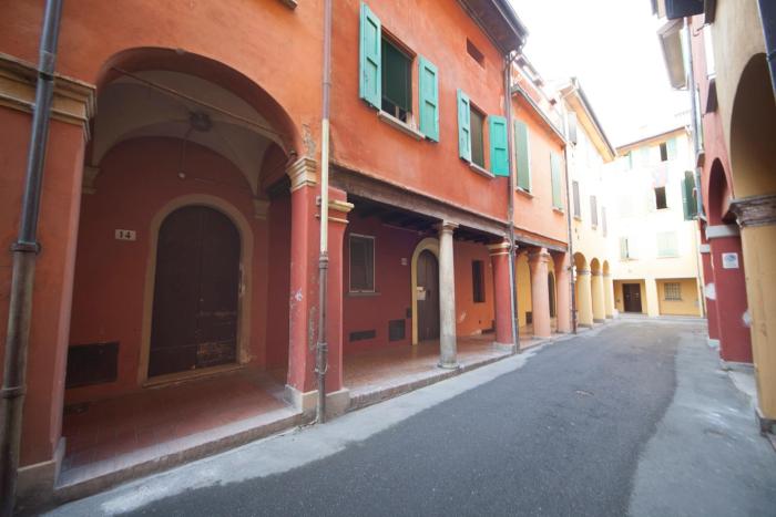 Mirasole, Bologna by Short Holidays