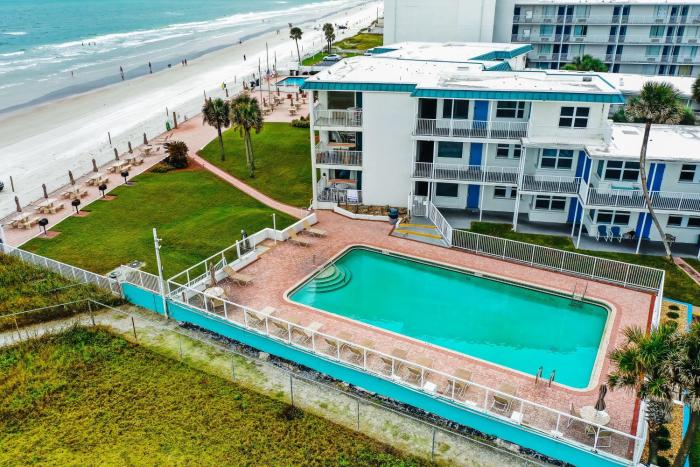 Daytona Ocean Jewels Club 303