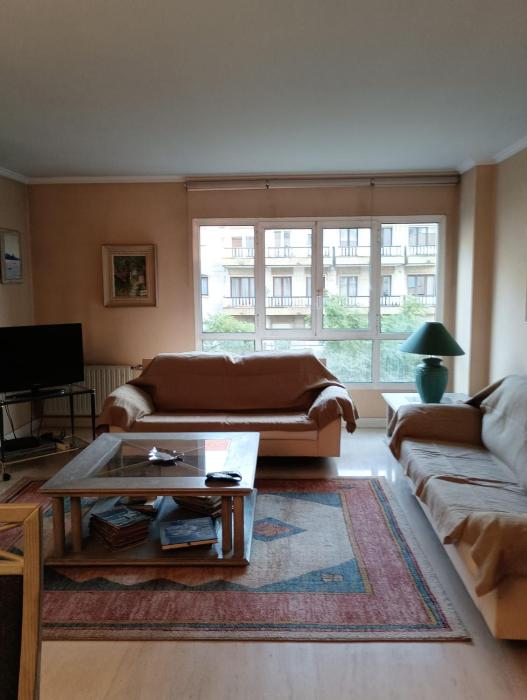 Elegancia y Comodidad en avenidas Novas Lisboa Apart 140 m2 de dos dormitorios 2 cuartos baño , 4 personas , Parking opcional