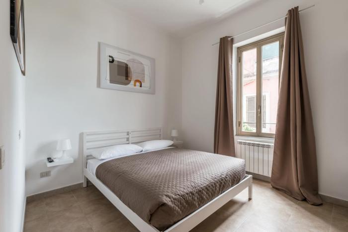 Vatican Charm 5 min walk