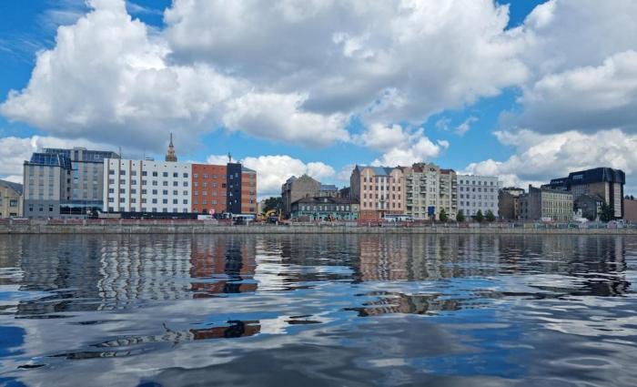 Spacious and cozy apartment by the Daugava River