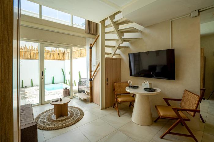 Modern 1-Bedroom Mezzanine Villa with Private Pool in Bingin -Bali