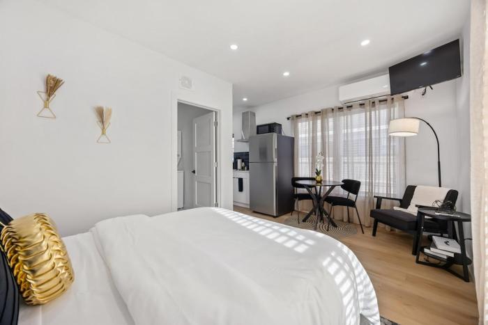 Cityscapes Studio Suite #C East Downtown