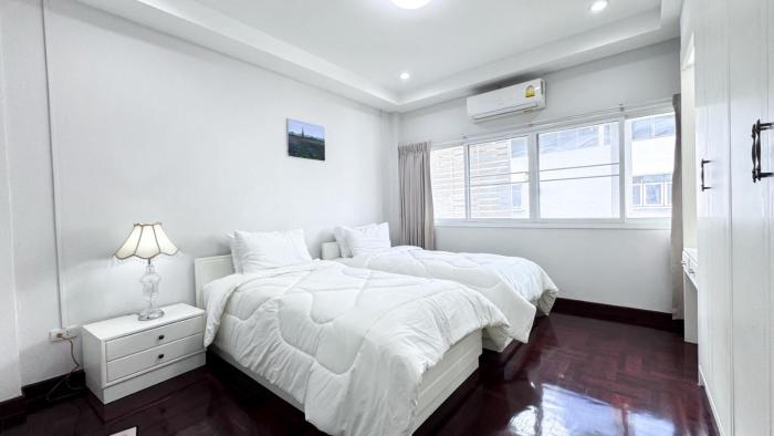 Blissful Heaven BTS Phrom Phong