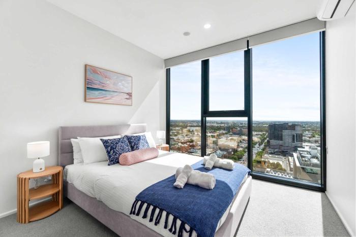 Skyview City Escape - Walkable & Central