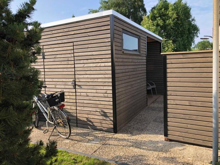 Ferienhaus vor dem Deich