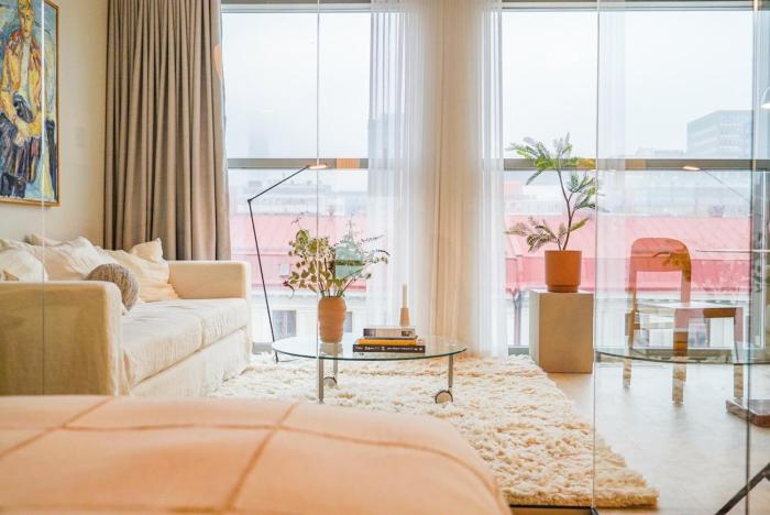 Thoughtfully Fine Designed 1BR in Prime Location