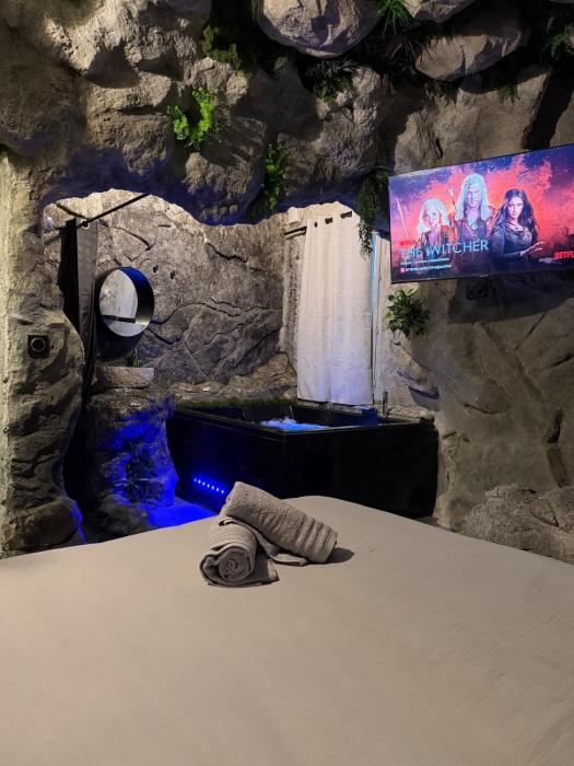La love grotte immersion complète avec jacuzzi