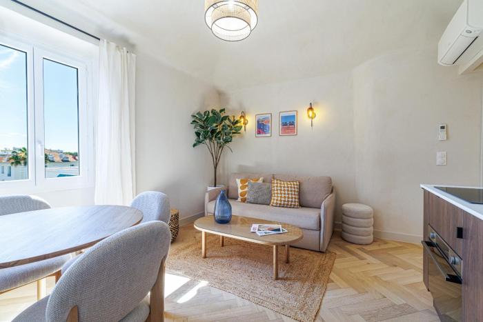 62 CARNOT LOT 6 - Appartement renove - climatise - 2 chambres suites