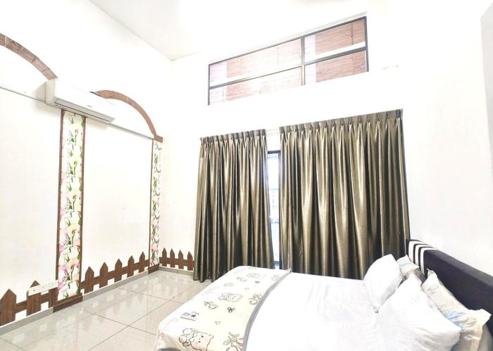 Huge House For Stay Pay Less For Bigger Space