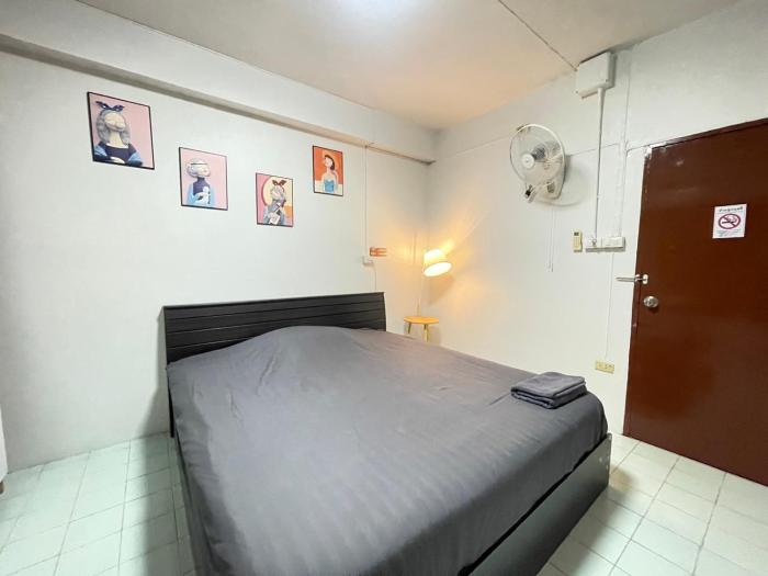 Haiya Guesthouse room 4 - Shared Bathroom