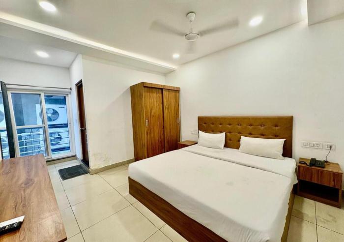 RG SUITES XOTEL BTM Near CENTRAL SILKBOARD METRO STATION