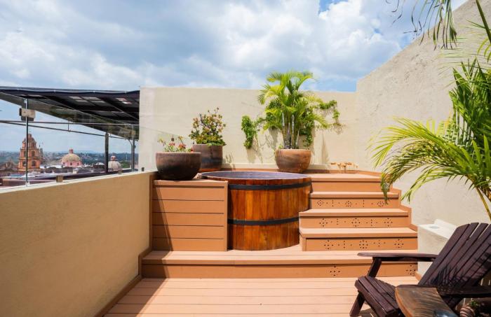 Stunning Penthouse with private terrace center SMA