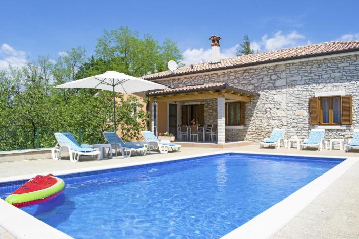 Villa Balarini by Briskva