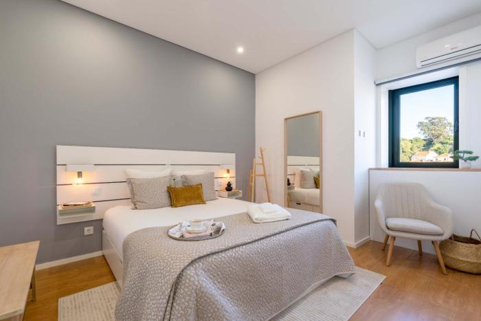 Colorful & Cozy Apartment by HostWise