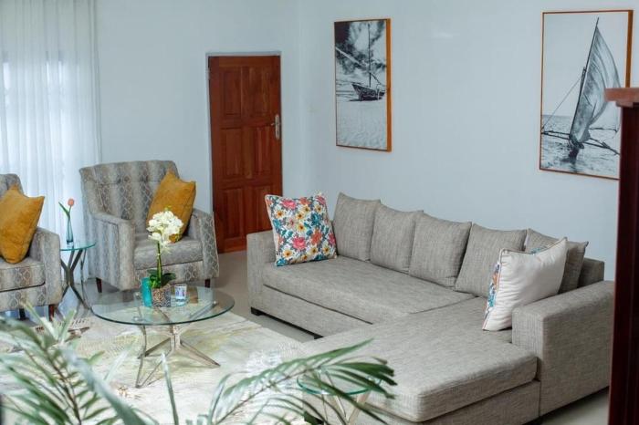 Hemingway Haus Apartments