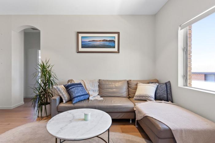 Top Floor Coastal Chic in Maroubra