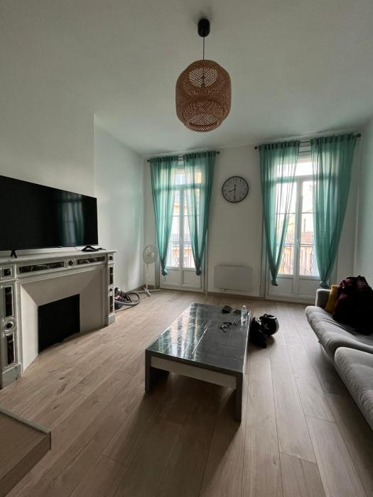 T3 Hausmanien Calme Jardin Alexandre Place de la Liberté