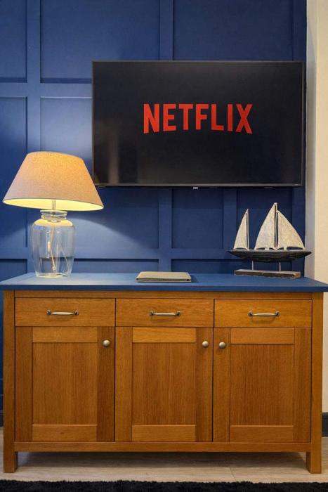 The Plaza, King 1 Bedroom Suite by The Hive WA1