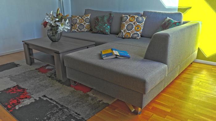 Rooftop Apartment for 6, Air Conditioning, Rooftop Terrace, Metro U3