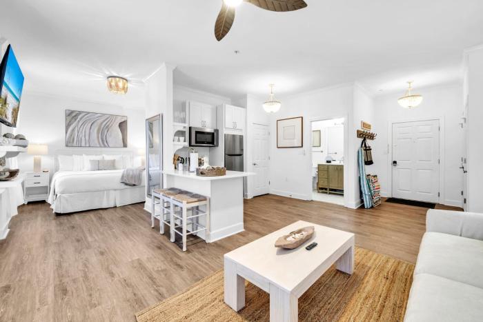 Sandy Pearl by Stay on 30a