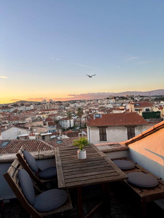 Antibes Old Town Rooftop Sea-View 1BR Apt with Terrace