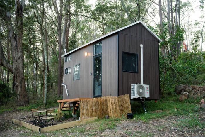 Tintenbar Riverfront Farmstay by Tiny Away