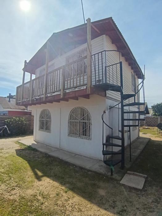 Casa familiar grande El Quisco parrilla y estacionamiento