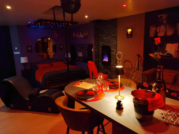 Love Room, Gîte 4 étoiles, 50 Nuances Romantiques