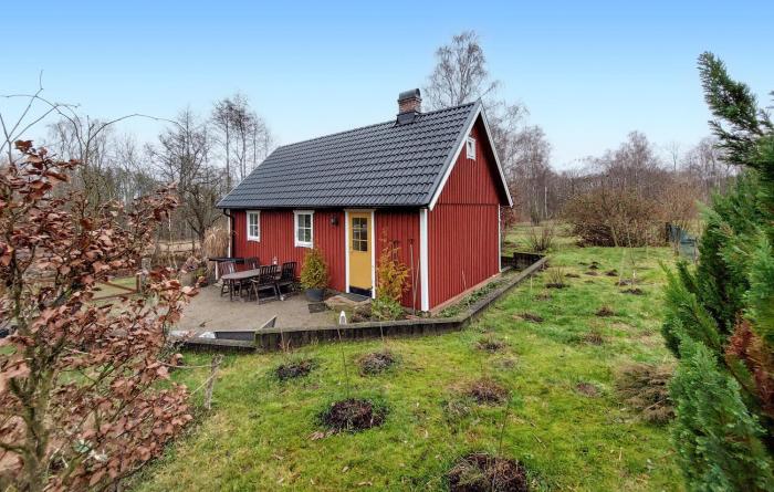 Cozy Home In Tyringe With Wifi