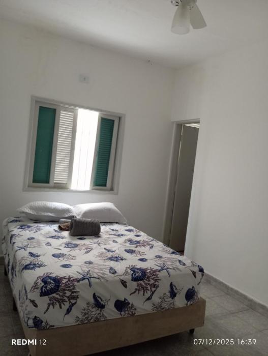 Casa Familiar Espaçosa,Churrasqueira e Garagem para 2 carros, 400m Praia