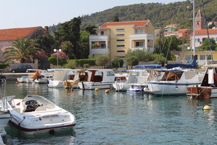 Apartments by the sea Preko, Ugljan - 8315