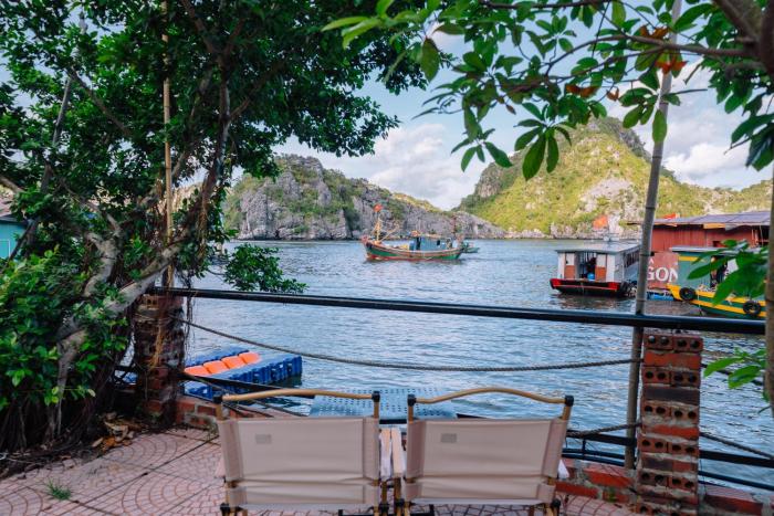 Lan Hạ Bay view homestay