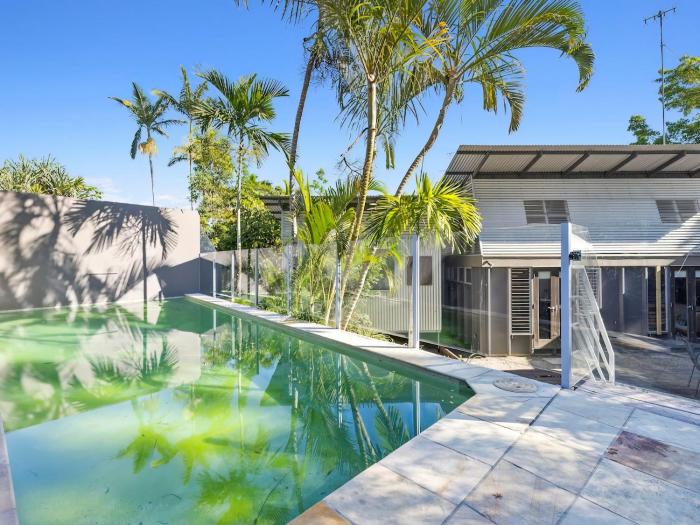 Beautiful Noosa Heads Family Home