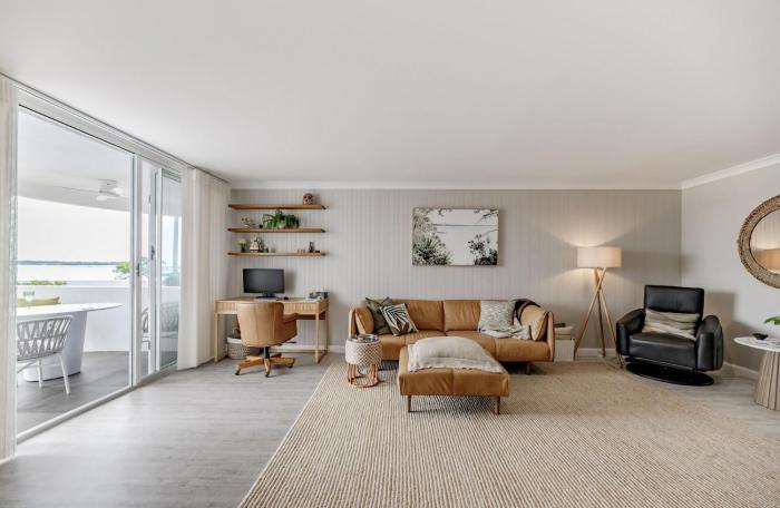 The Rivers Edge Retreat Glistening Blue Views