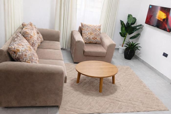 The Suneka Terrace 2BR with Den