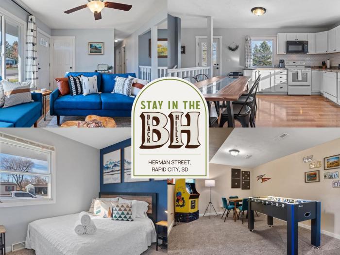 Family Friendly-Foosball Table-Pac-Man Arcade