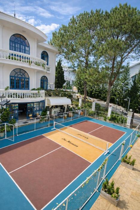 Chu Mansion - Chill & Grill and Pickeball