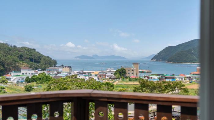 Geoje Gaonara Pension