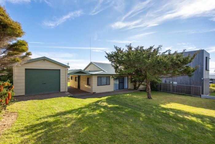 3 Barragoot Street