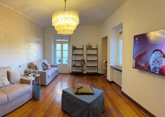 Beautiful spacious flat in the old town of Ivrea