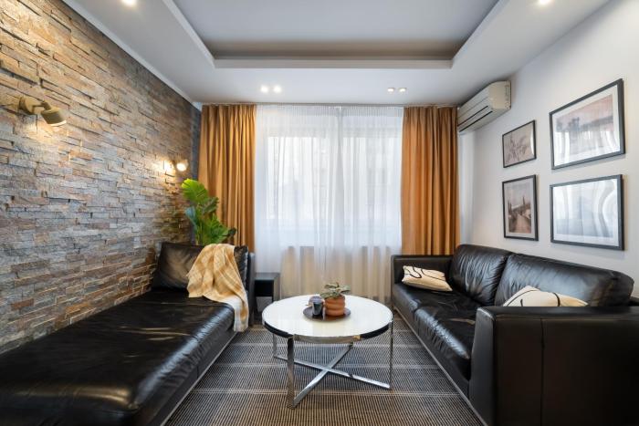 Shangri La Central Loft