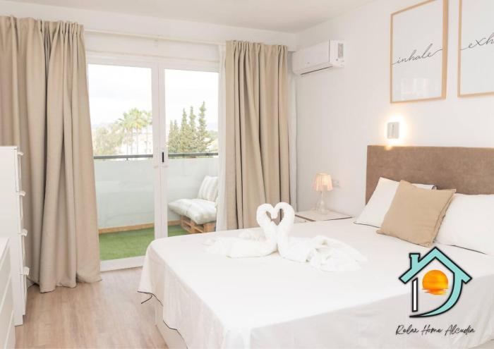 NEW Apt Relax Home a 150 m del mar, WIFI y Piscina