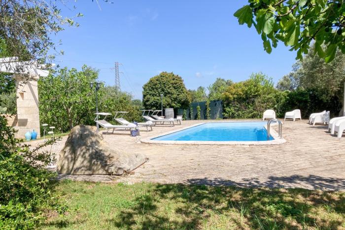 Trulli delle Acacie by Perle di Puglia